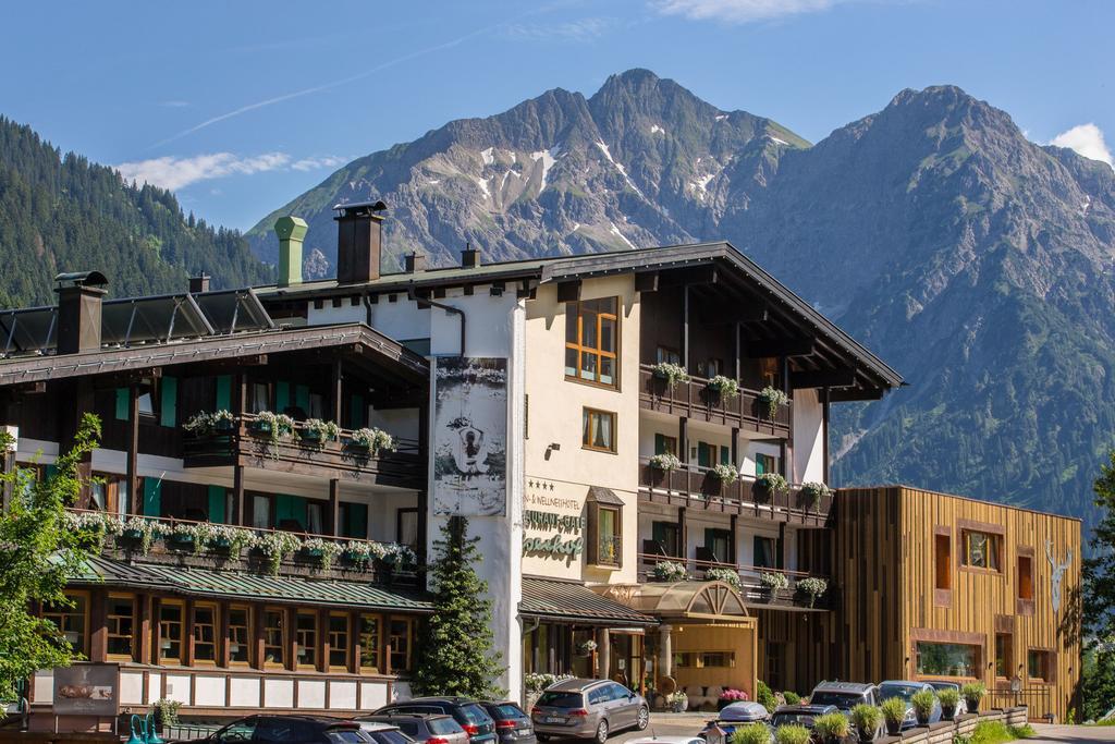 Verwoehn-Wellnesshotel Walserhof Hirschegg  Dış mekan fotoğraf